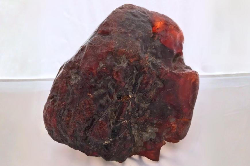 Mysleli, že je to obyčejný kámen. Skutečná hodnota dveřní zarážky jim vyrazila dech