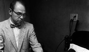 Ann Hodges měla po zásahu meteoritem velkou modřinu.