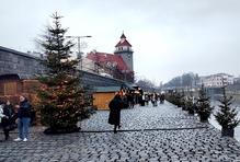 Vánoční trhy na náplavce u Moravy v Olomouci, 5. prosince 2025.