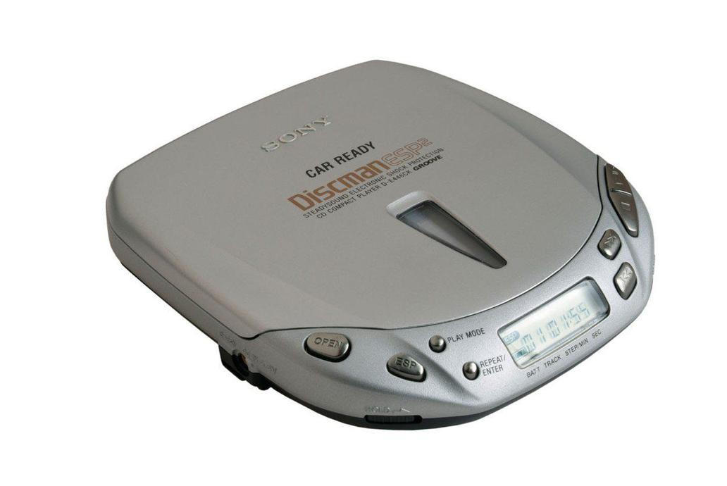 Discman. Pamatujete, jaká frajeřina byla jít a držet ho za chůze v ruce?