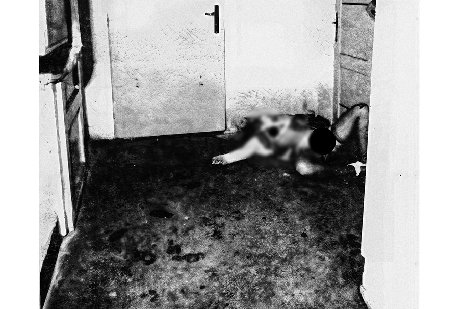 Policejní snímek z místa činu, sklep domu na Puškinově náměstí v Praze-Bubenči, kde byla 16. května 1985 nalezena zavražděná Marta M.