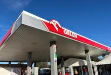 Od doby, kdy ji ŘSD odřízlo od hlavního tahu na Louny, se výtoč rapidně snížila, a tak ji provozovatel přestavěl na stanici bez obsluhy.