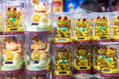 „Rýžovar je ve vietnamské kultuře jako člen rodiny. Musí být kvalitní a musí toho hodně vydržet a umět,“ vtipkuje Jerry. Vietnamci v něm kromě rýže totiž rádi vaří i polévky či buchty.