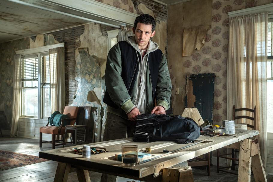 Josh O'Connor ve filmu Den odhalení.