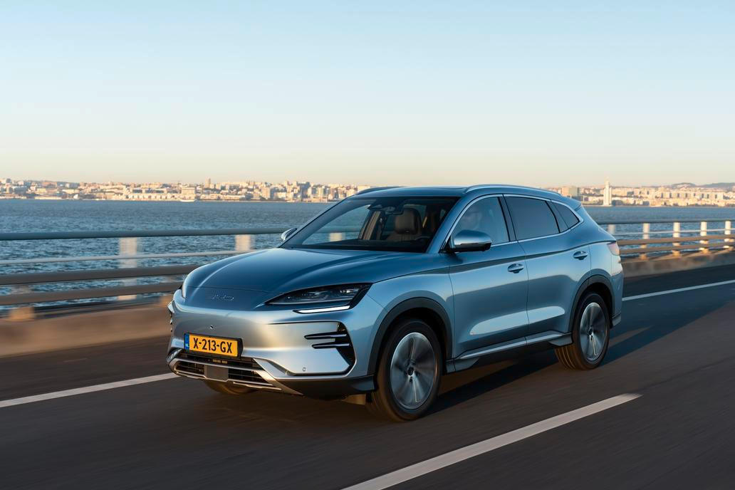 Vlajkovou lodí mezi plug-in hybridy BYD je SUV Seal U DM-i.