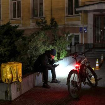 Temnota jako každodenní realita. Kyjev žije na příděl světla