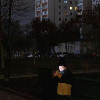 Temnota jako každodenní realita. Kyjev žije na příděl světla