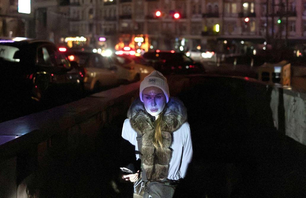 Temnota jako každodenní realita. Kyjev žije na příděl světla