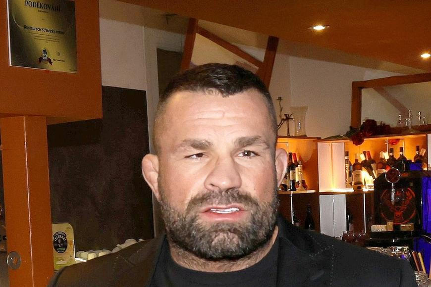 U Karlose Vémoly zasahuje údajně policie i celníci. Jedná se o drogy?