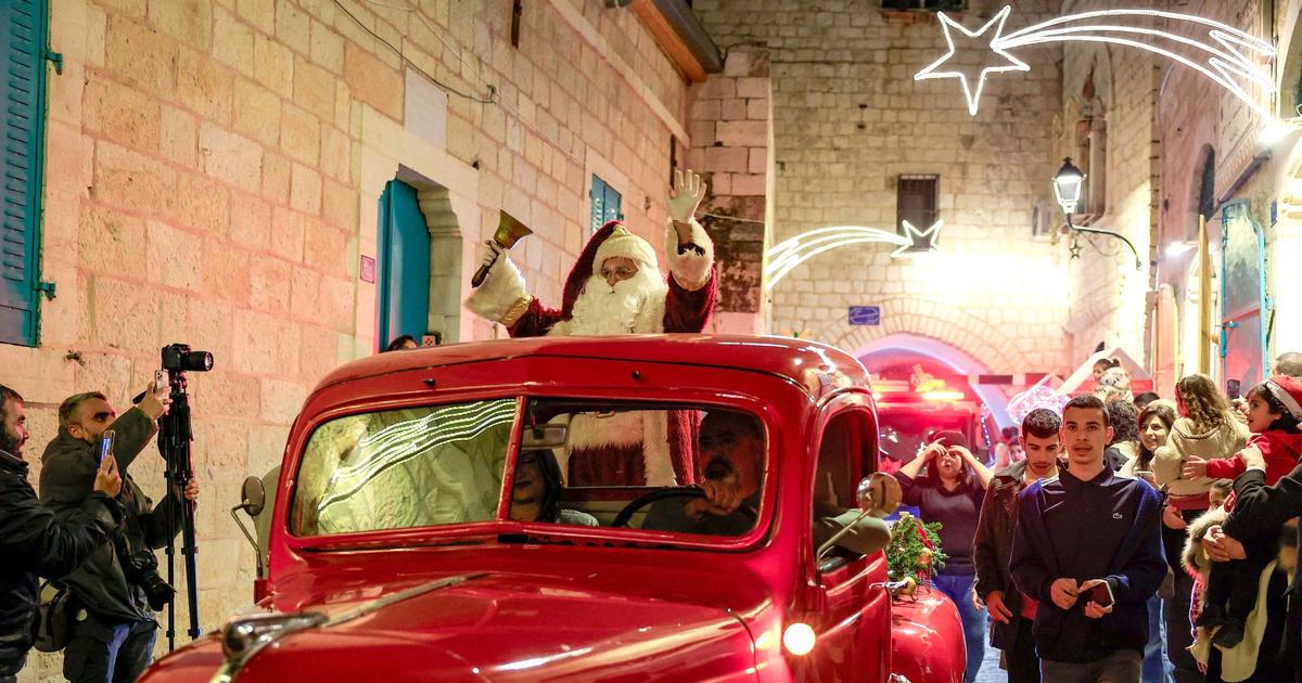 Santa místo Ježíška: kde končí tradice a začíná show?