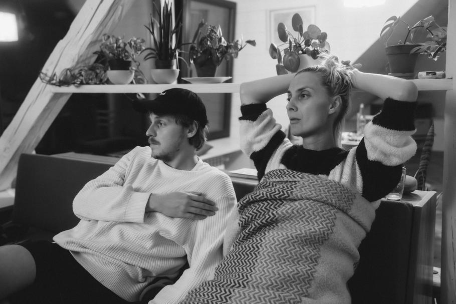 "Potkali jsme se díky mému koncertnímu projektu Něhy," popisuje Bára Poláková první setkání s hudebníkem a producentem Štěpánem Urbanem.