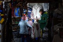 Temnota jako každodenní realita. Kyjev žije na příděl světla