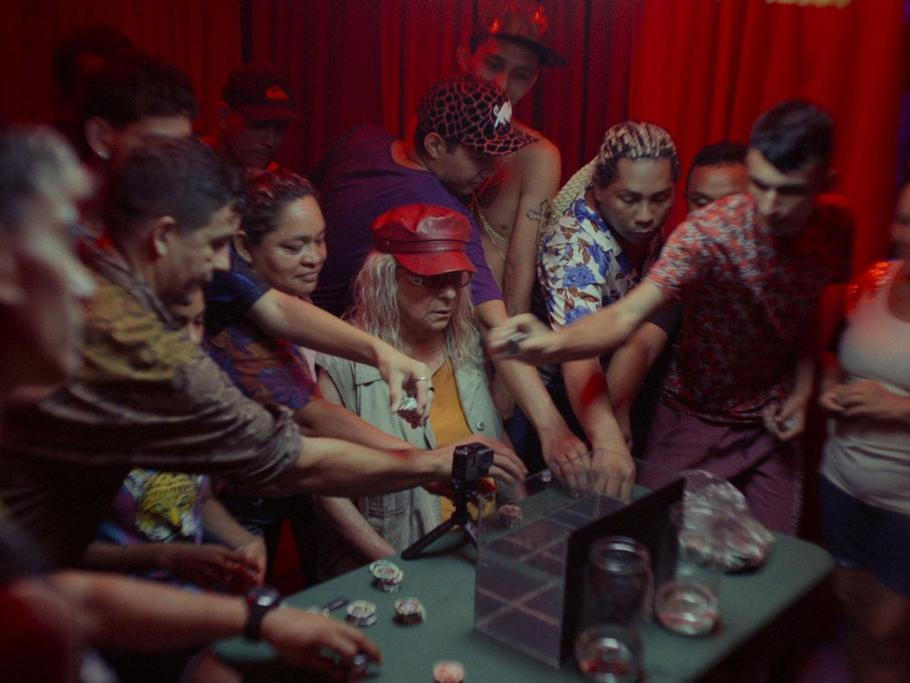 Z filmu Modrou stezkou.