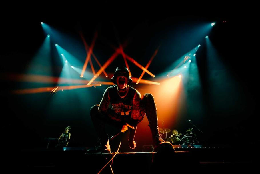 Industriálně-popové uskupení Aesthetic Perfection.