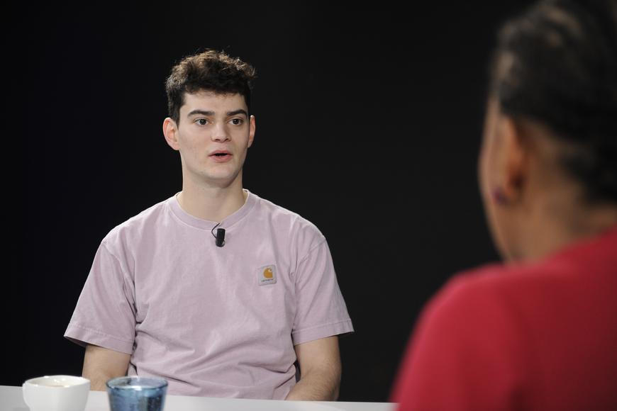 Mladí Slováci mají obavy, že by mohli brzy prožívat to co Nepela, říká Josef Trojan