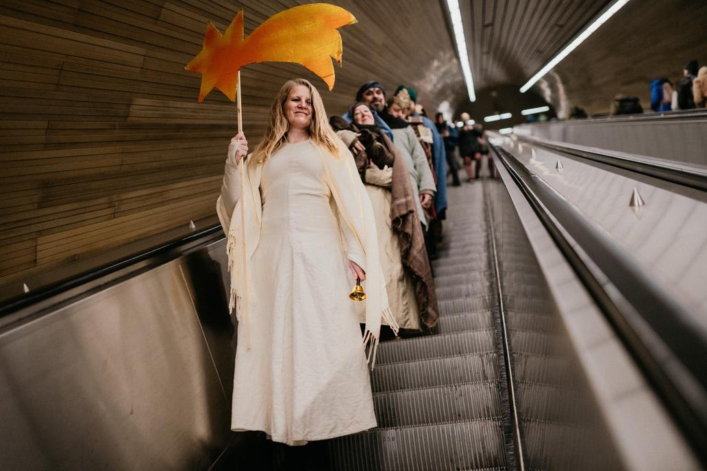 „Vzniklo to přitom úplně obyčejně někde u piva,“ vzpomíná Dan, jeden ze zakládajících členů pohyblivého betléma. 