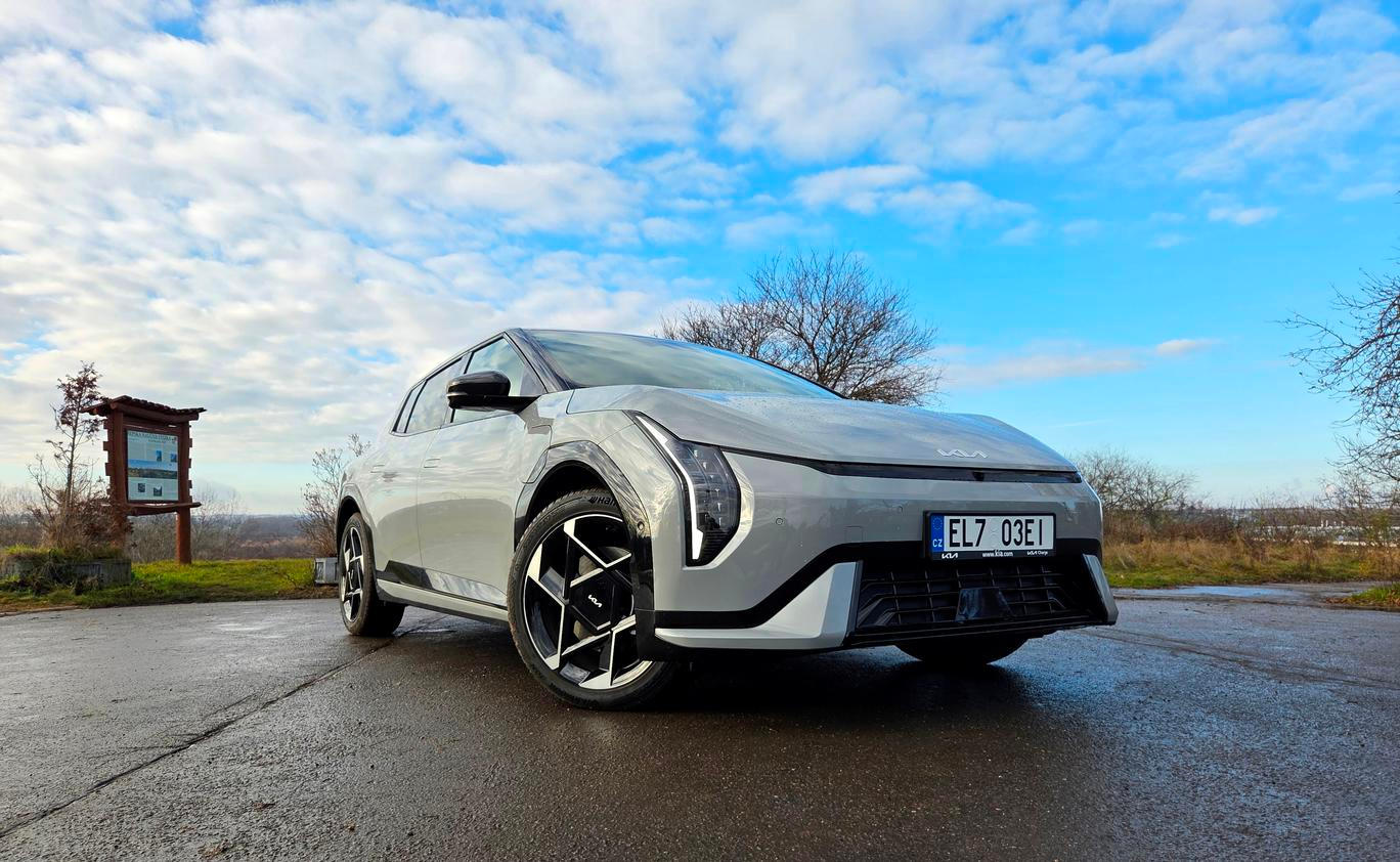 Kia EV4