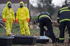 Bažantnice Radany, ptačí chřipka, bažanti, likvidace, ochranný oblek