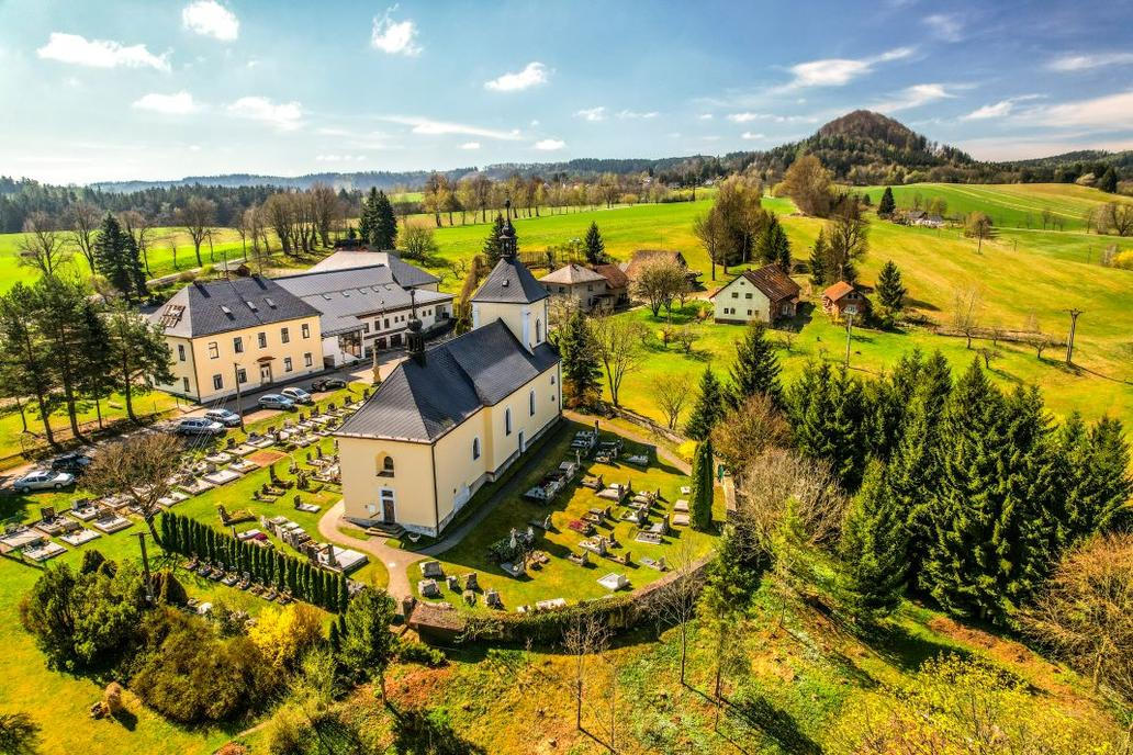 Písečná se stala vesnicí roku 2025.