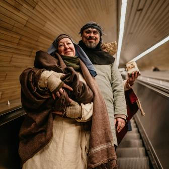 Stačilo oslovit pár známých, ti přivedli další a betlém se poprvé rozjel. 