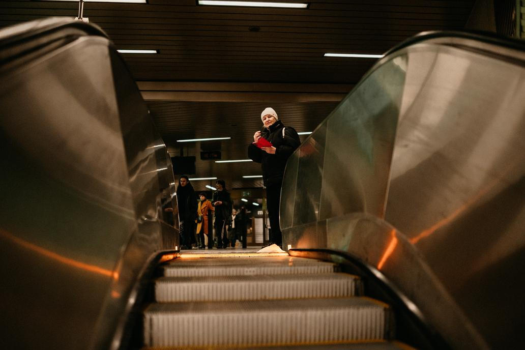 „Jednoho dne nás napadlo, že bychom udělali živý betlém. A eskalátory nám k tomu přišly ideální – samy o sobě už ten pohyb dělají.“ Myšlenka se rychle ujala. 