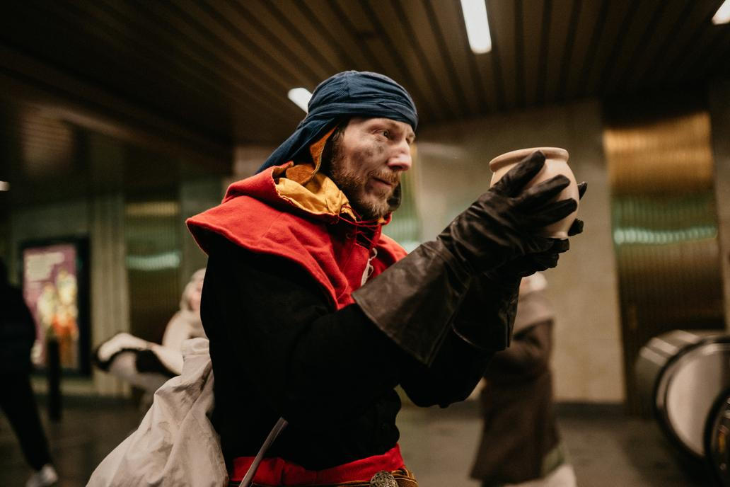 A co na to dopravní podnik? „Jsme normální cestující s lítačkami,“ vysvětluje Dan. 