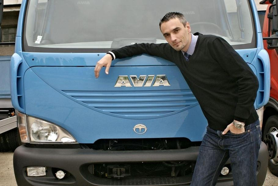 Autor knihy Avie licence Saviem David Hloušek u Avie řady D. I o ní připravuje knihu.