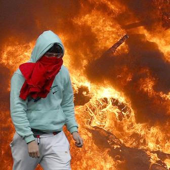 Tisíc traktorů vs. EU: Brutální střety u Evropského parlamentu