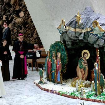 Škoda tyhle fotky minout: Král za pípou, setkání lvů nebo padlá socha Svobody