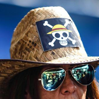 Škoda tyhle fotky minout: Král za pípou, setkání lvů nebo padlá socha Svobody