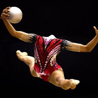 Škoda tyhle fotky minout: Král za pípou, setkání lvů nebo padlá socha Svobody