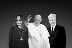Král heavy metalu Ozzy Osbourne, papež František či ikona světové kinematografie David Lynch. Připomeňte si s Aktuálně.cz, které světové osobnosti v uplynulém roce odešly. 