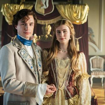 Oskar Hes a Sofie Anna Švehlíková v pohádce Záhada strašidelného zámku.