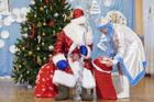 Saint,Petersburg-russia,-,19.01.2023:,Santa,Claus,And,Snow,Maiden,At