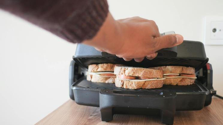 Domácí spotřebiče uvolňují miliardy škodlivých částic, zjistili vědci. 