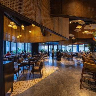 Například spolupracuje s provozovatelem sítě Pizza 4P´s, který má japonské kořeny.