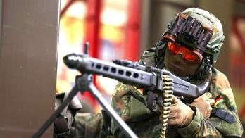 Německo, Berlín, metro vojenské cvičení, Rusko, Bundeswehr