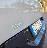 Model EV4 je technicky blízký příbuzný SUV EV3, oba mají 400V verzi platformy E-GMP.