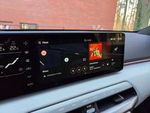 12,3palcový displej navigace a multimediálního systému má velmi dobrou grafiku, ale horší responzivitu.