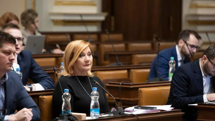  Parlament České republiky, Poslanecká sněmovna, zasedání, Alena Schillerová
Členka Poslanecké sněmovny České republiky

