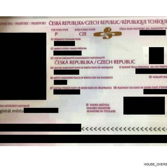 Český pas neznámé ženy z kauzy Jeffreyho Epsteina se objevila v souboru tisíců fotografií, které zveřejnilo americké ministerstvo spravedlnosti.