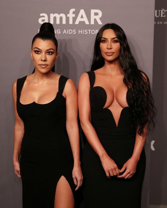 Kim Kardashianová a Kourtney Kardashianová