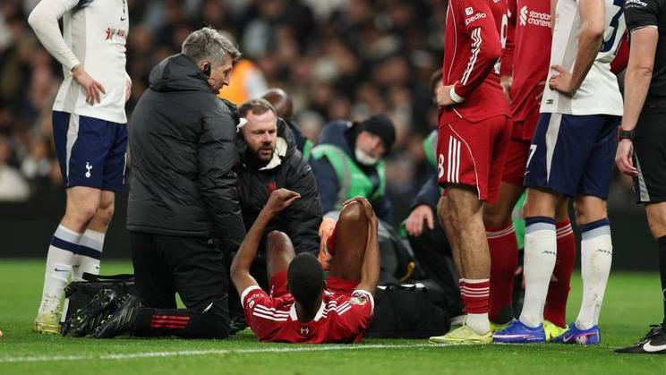 Zraněný Alexander Isak