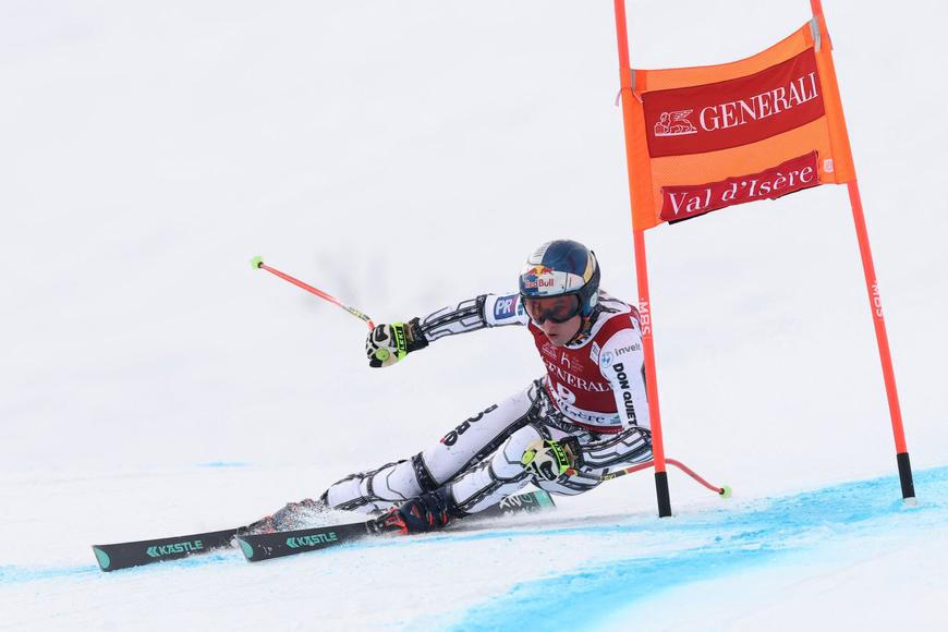 Ledecká znovu v desítce, ve Val d'Isere uspěla i ve sjezdu