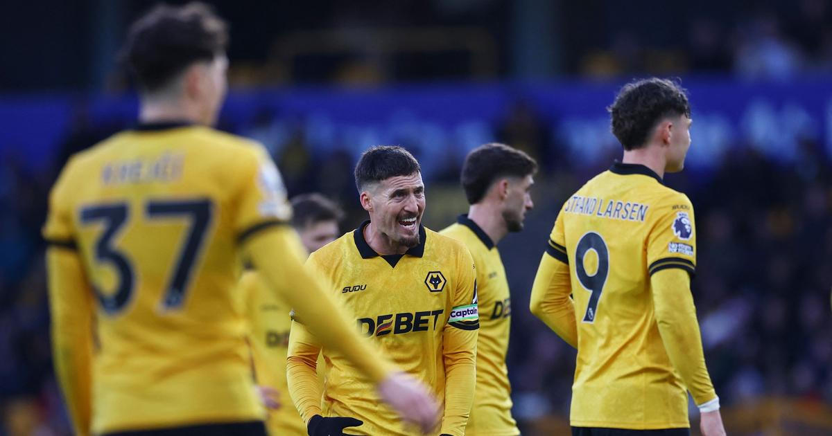 "Předstírá, že je fotbalista." Krejčímu spílají, větší kapky ale dostává někdo jiný