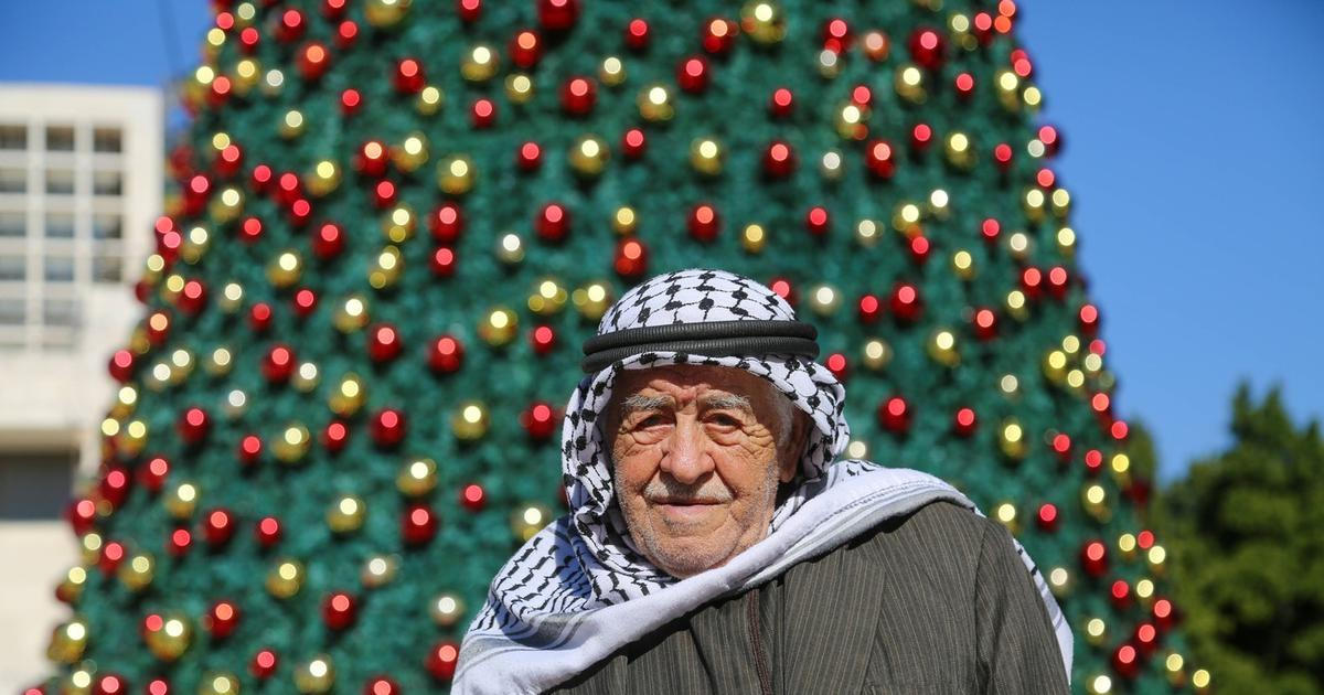 Ne všichni čekají na Ježíška. Co dělají o Vánocích židé a muslimové?