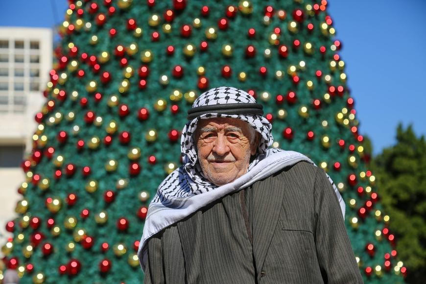 Ne všichni čekají na Ježíška. Co dělají o Vánocích židé a muslimové?