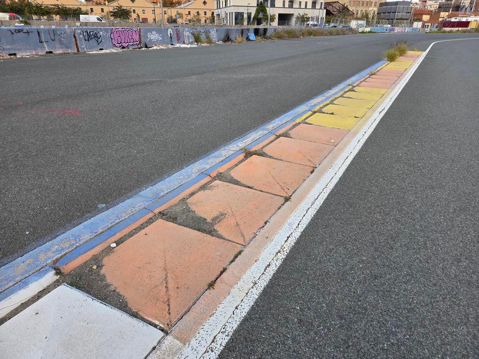 Bývalý prezident Valencijského společenství byl dokonce s dalšími lidmi souzený za korupci, ale v roce 2020 byl shledán nevinným.