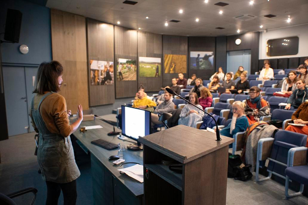 Přednášky, Farmářská škola.