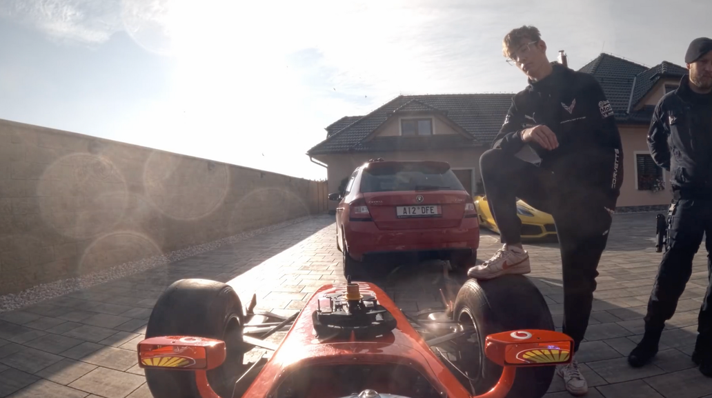 Formule, TrackZone, Milan Vrátný, závody, D4, policie